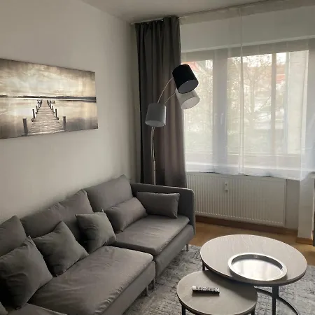 Apartment Ostertor, Schoenes 2-zimmer-appartment, Naehe Klinikum, Balkon, Citynah Gelegen Bremen