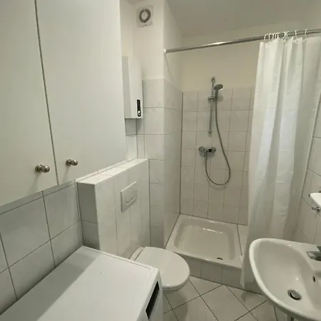 Ostertor, Schoenes 2-zimmer-appartment, Naehe Klinikum, Balkon, Citynah Gelegen Apartment *